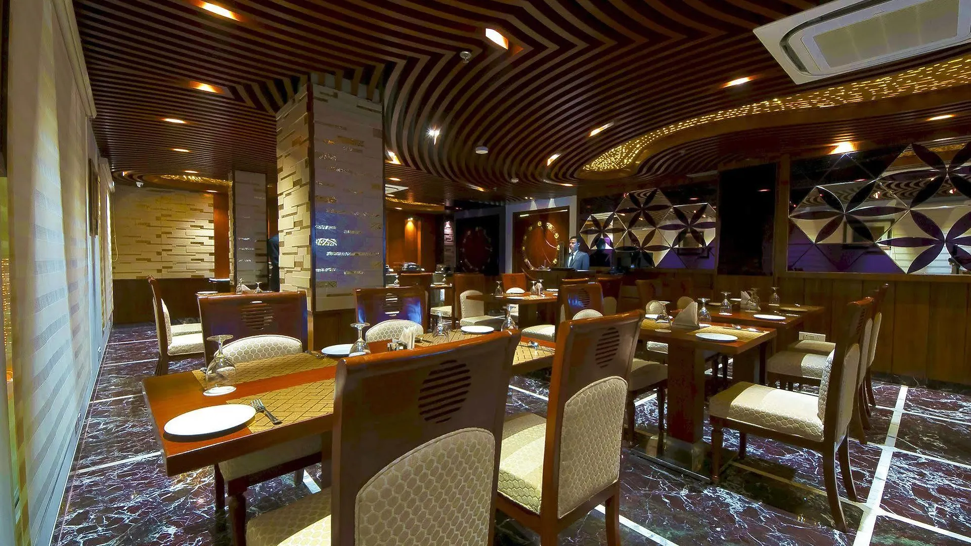 ****  Hotel Swaran Palace Delhi  Indien